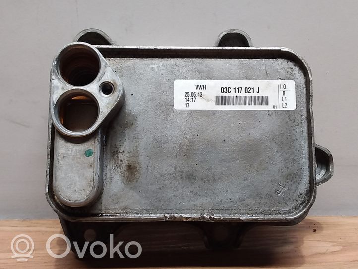 Volkswagen Tiguan Dzinēja eļļas radiators 03C117021J