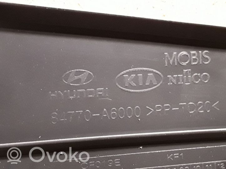 Hyundai i30 Kita panelės detalė 84770A6000