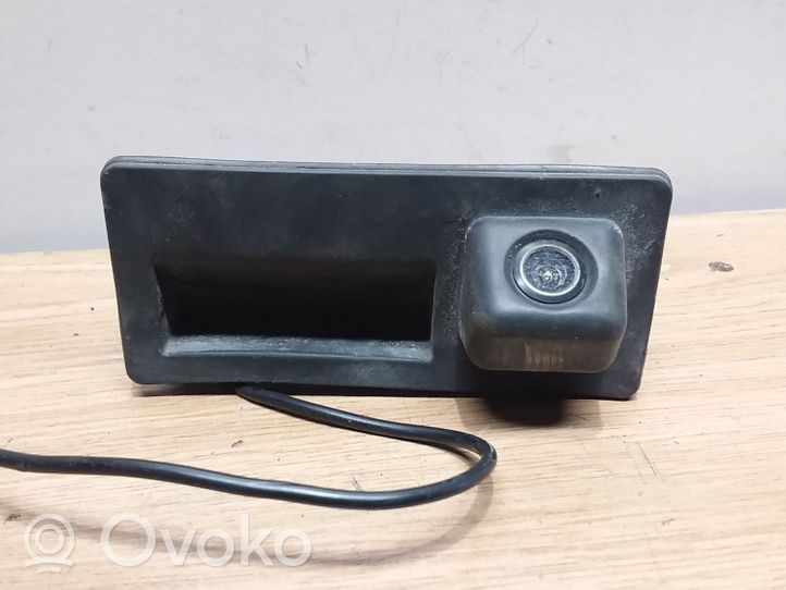 Volkswagen PASSAT B6 Tailgate handle with camera 