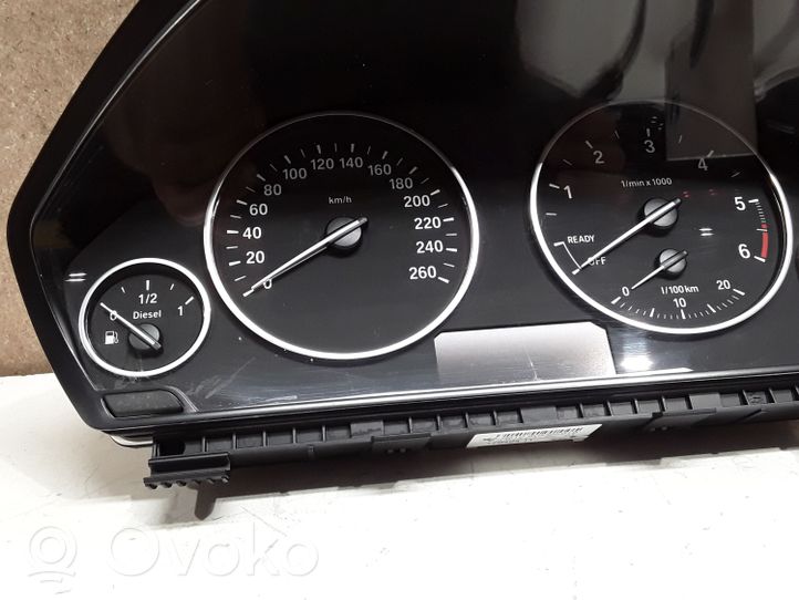 BMW 3 F30 F35 F31 Nopeusmittari (mittaristo) 9365919