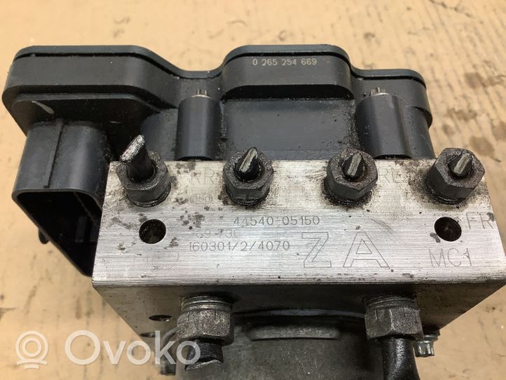 Toyota Avensis T270 Pompe ABS 4454005150