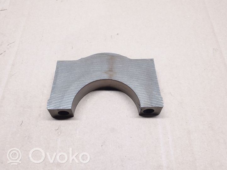 Volkswagen Golf V Supporto dell’albero motore 021F