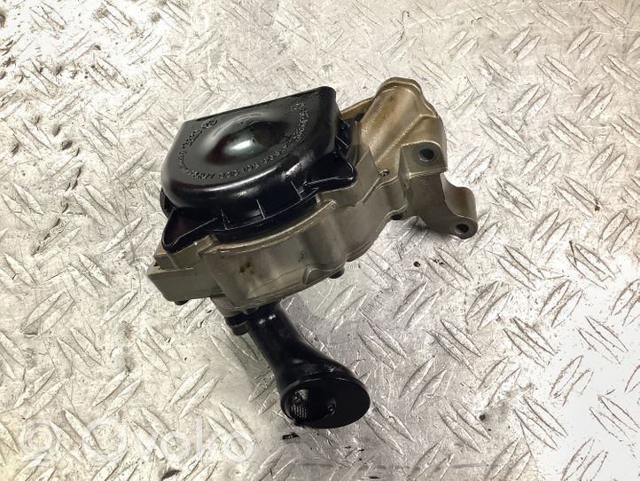 Volkswagen Tiguan Oil pump 03C103669E