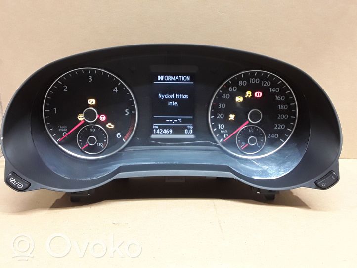 Volkswagen Sharan Speedometer (instrument cluster) 7N0920870J