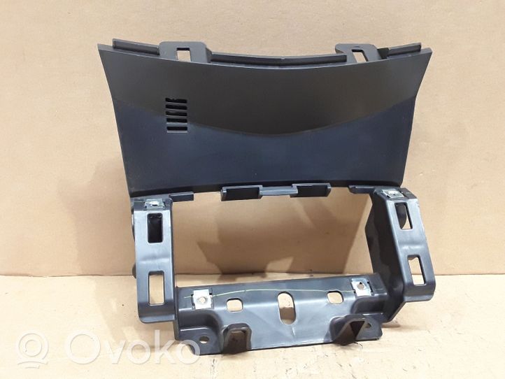 Nissan Qashqai Kita centrinė konsolės (tunelio) detalė 681044EHOA