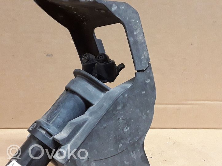 Volkswagen Tiguan Headlight washer spray nozzle 5N0955978