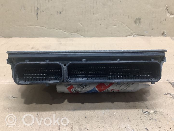 Toyota Yaris Sterownik / Moduł ECU 896610DC00