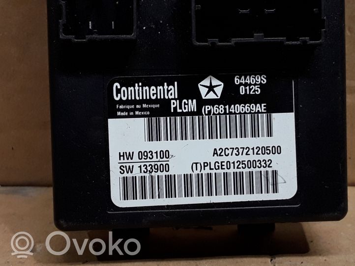 Jeep Grand Cherokee Sterownik / Moduł elektrycznej klapy tylnej / bagażnika P68140669AE