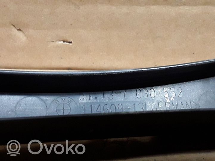 BMW 3 E46 Listwa pod lampę przednią 7030552