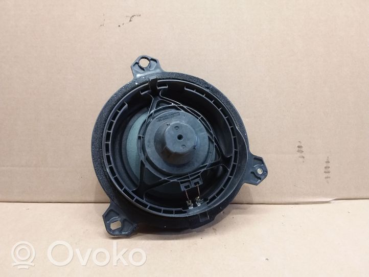 Toyota Auris E180 Haut-parleur de porte avant 861600D370