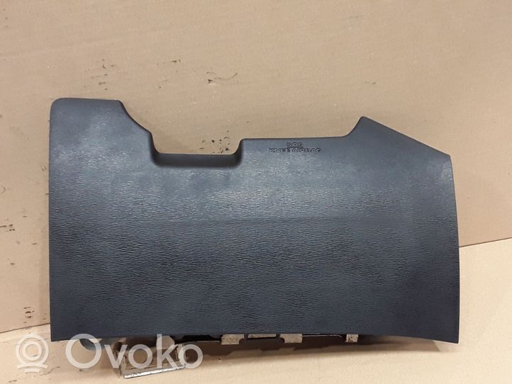 Toyota Avensis T270 Knieairbag 7390005030