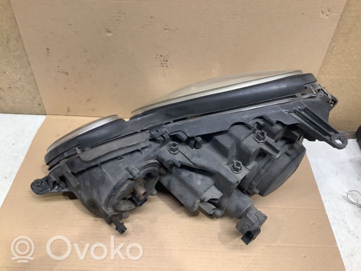 Mercedes-Benz E W211 Phare frontale 15436200
