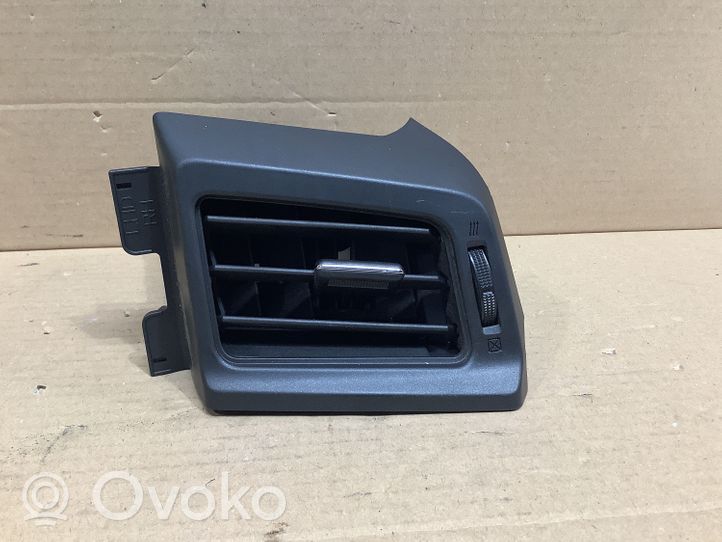 Toyota RAV 4 (XA40) Griglia di ventilazione centrale cruscotto 5567042110