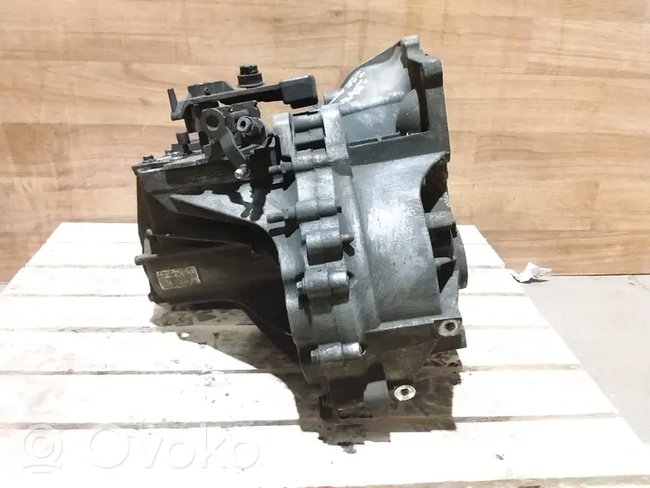 Volvo V70 Manual 5 speed gearbox 3M5R7F096YB