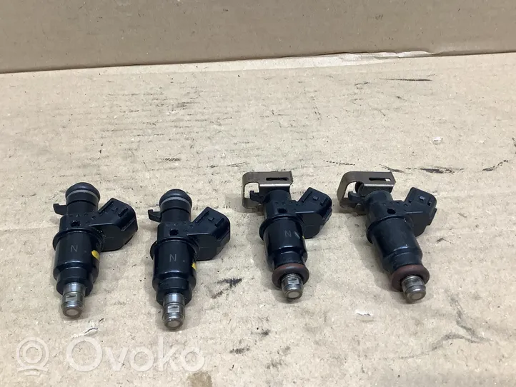 Honda CR-V Fuel injectors set RL08