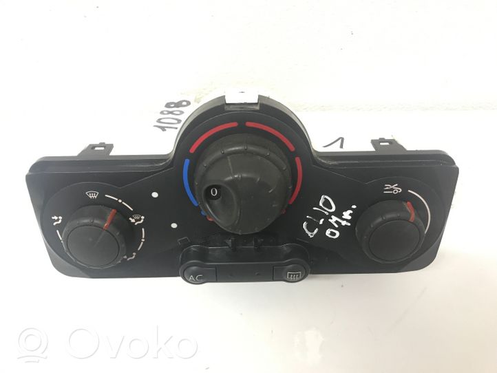 Renault Clio III Centralina del climatizzatore 030967W