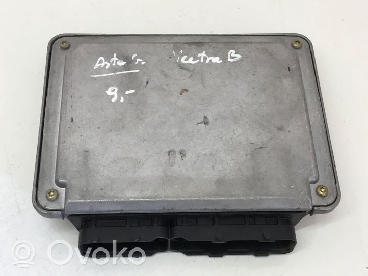 Opel Astra G Calculateur moteur ECU 0281001634