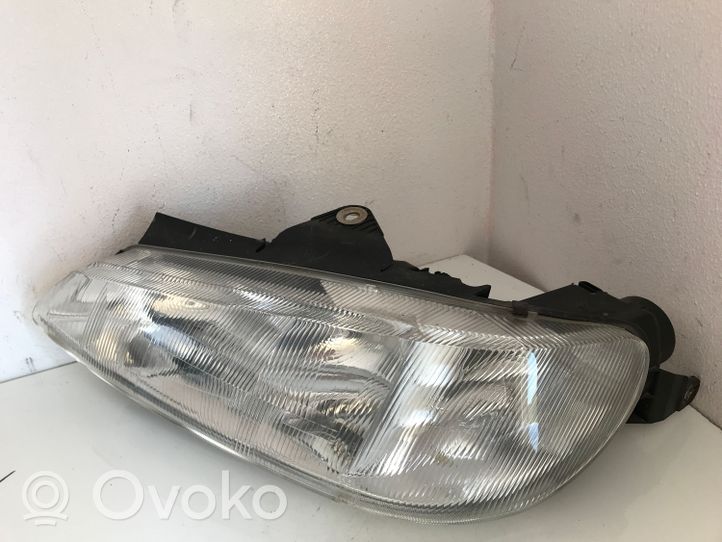 Peugeot 406 Lampa przednia 9621730980