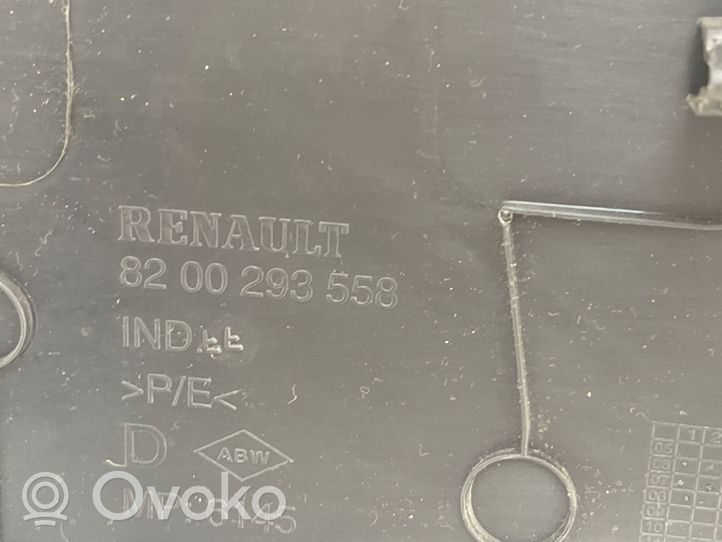 Renault Clio III Priekinio slenksčio apdaila (vidinė) 8200293558