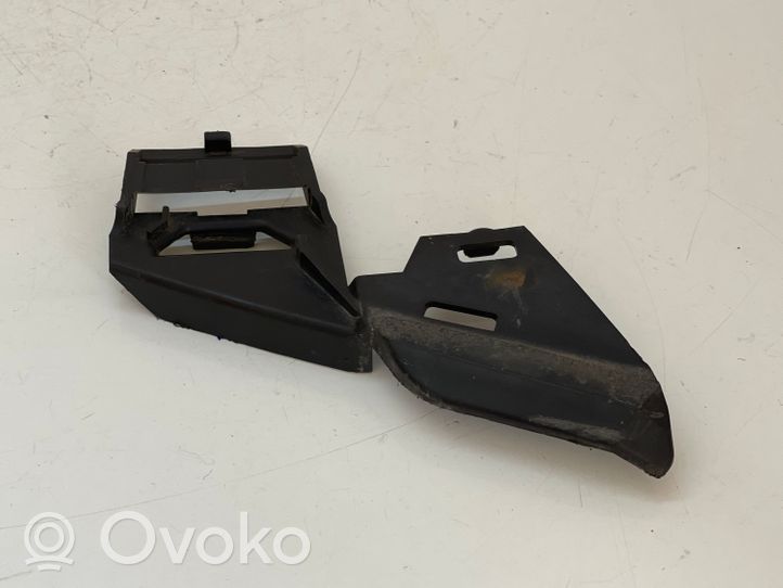 Volvo V50 Support de montage de pare-chocs avant 30678262