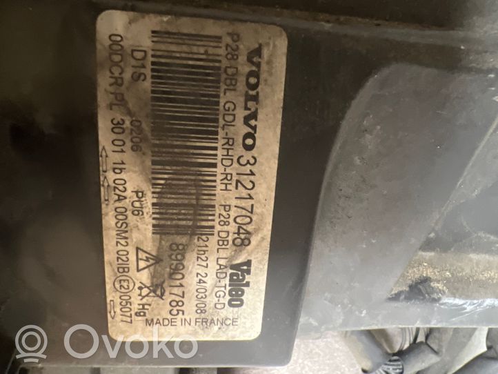 Volvo XC90 Lampa przednia 31217048