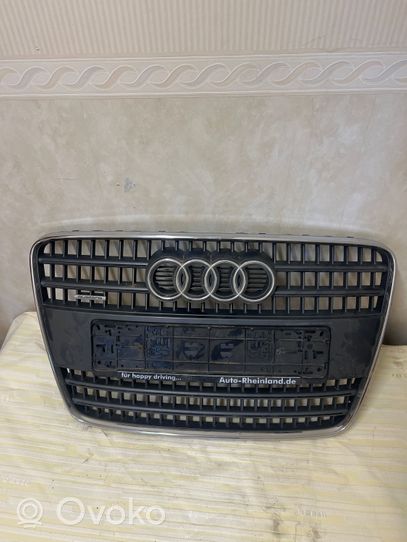 Audi Q7 4L Griglia superiore del radiatore paraurti anteriore 4L0853651