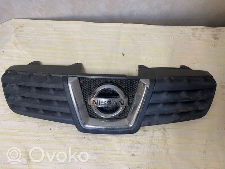 Nissan Qashqai Etupuskurin ylempi jäähdytinsäleikkö 62310JD000