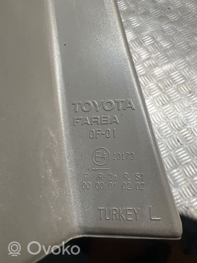 Toyota Corolla Verso AR10 Feux arrière / postérieurs 0000010202