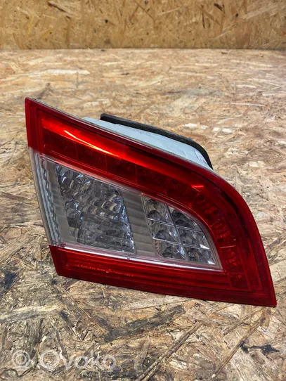 Peugeot 508 Klosze lamp tylnej klapy bagażnika 9686780580