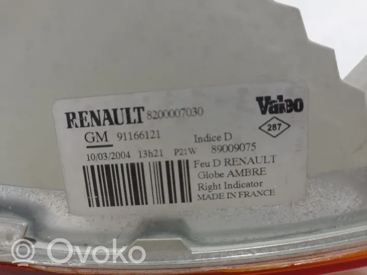 Renault Trafic I Phare frontale 8200007030