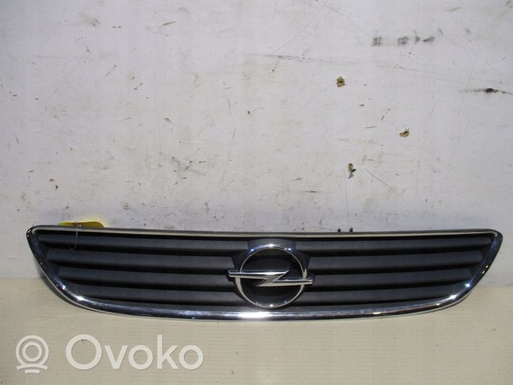 AVN2308 Opel Zafira A Grille de calandre avant 90580685 - Pièce auto  d'occasion en ligne à petit prix | OVOKO