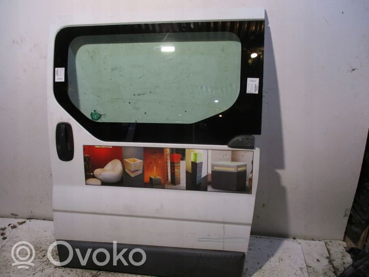 AVN2332 Renault Trafic II (X83) Porte coulissante latérale - Pièce auto  d'occasion en ligne à petit prix | OVOKO