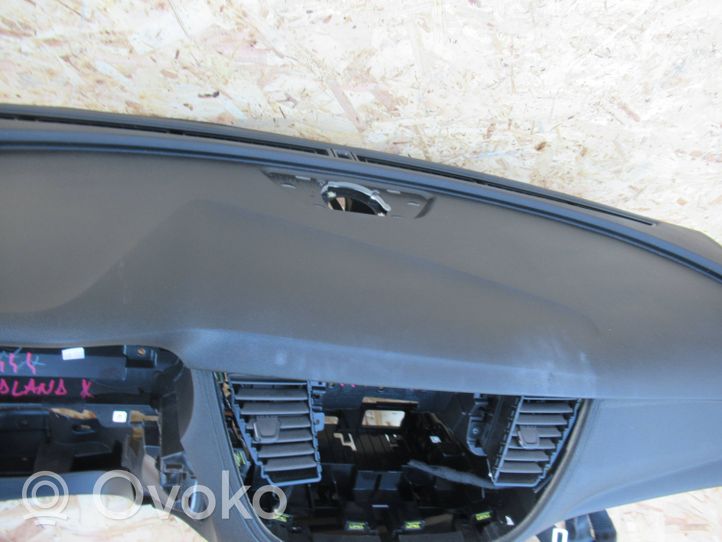 Opel Grandland X Panelė 