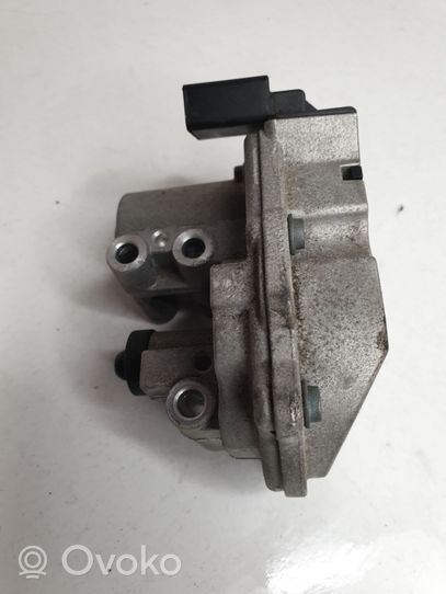 Audi A6 S6 C6 4F Attuatore/motore della valvola del collettore di aspirazione A2C53308513