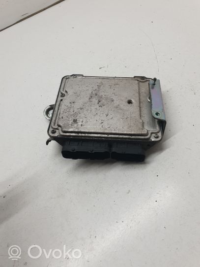 Toyota Yaris Calculateur moteur ECU 0281012517