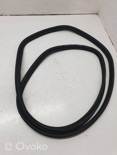 BMW 7 F01 F02 F03 F04 Rubber seal loading door 7184108