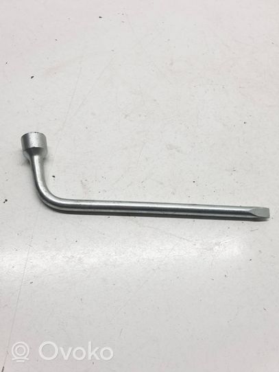 Toyota Verso Wheel nut wrench 