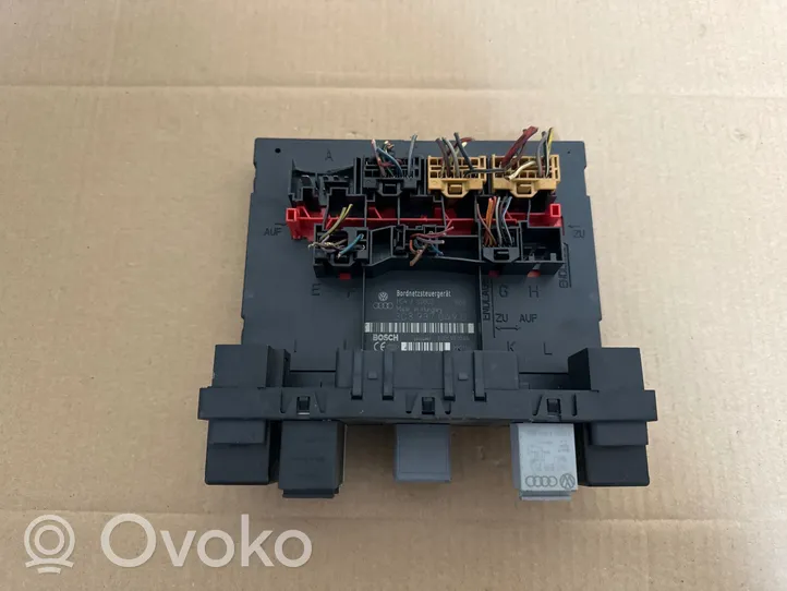 Volkswagen Touran I Module confort 3C8937049D