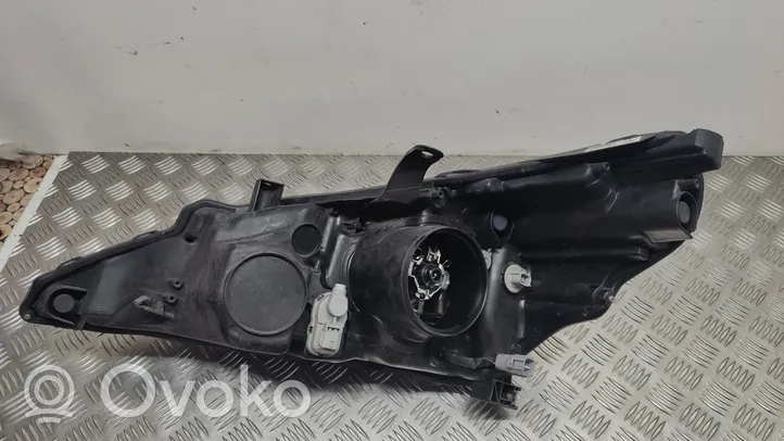 Toyota Verso Faro/fanale 811100F171