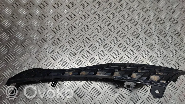 Nissan Juke I F15 Grille calandre supérieure de pare-chocs avant 62075BV80A