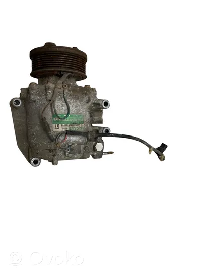 Honda CR-V Ilmastointilaitteen kompressorin pumppu (A/C) TRSE09