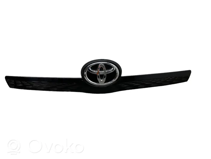 Toyota Verso Takaluukun rekisterikilven valon palkki 768110F060