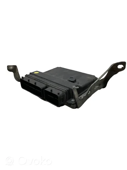 Toyota Verso Calculateur moteur ECU 896610F121