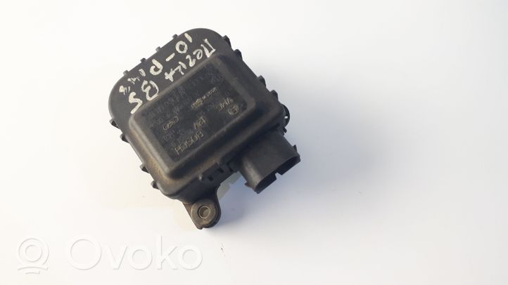 Volkswagen PASSAT B5 A/C air flow flap actuator/motor 0132801149