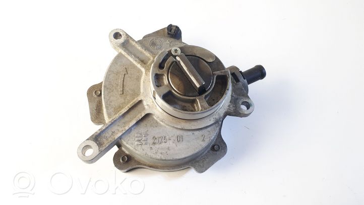 Audi TT Mk1 Alipainepumppu 06D145100