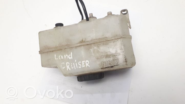 Toyota Land Cruiser (J100) Serbatoio di compensazione del liquido del freno 4721060020