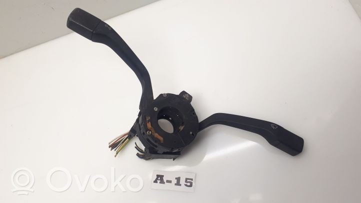 Volkswagen PASSAT B3 Leva/interruttore dell’indicatore di direzione e tergicristallo SWFKLS92