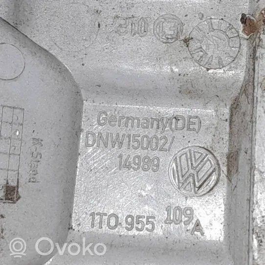 Volkswagen Touran I Zaślepka spryskiwacza lampy przedniej 1T0955109A