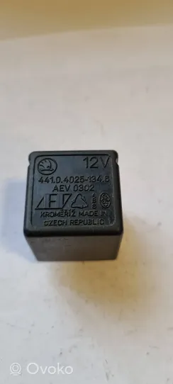 Skoda Favorit (781) Other relay Aev0302