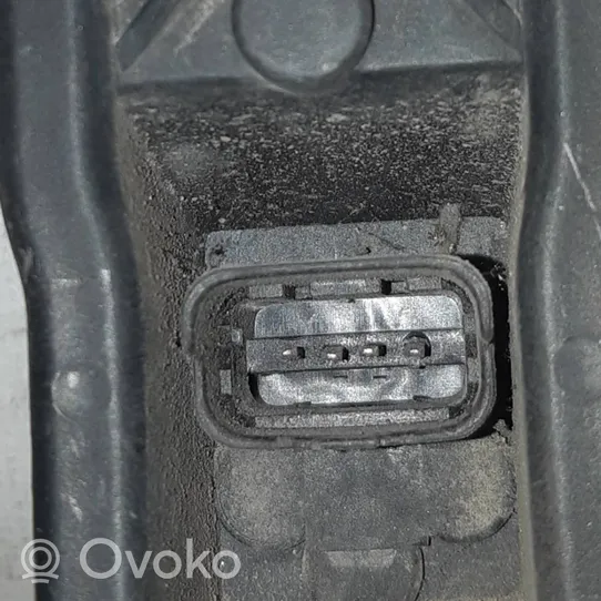 Nissan Primera Porte ampoule de feu arrière 89025242